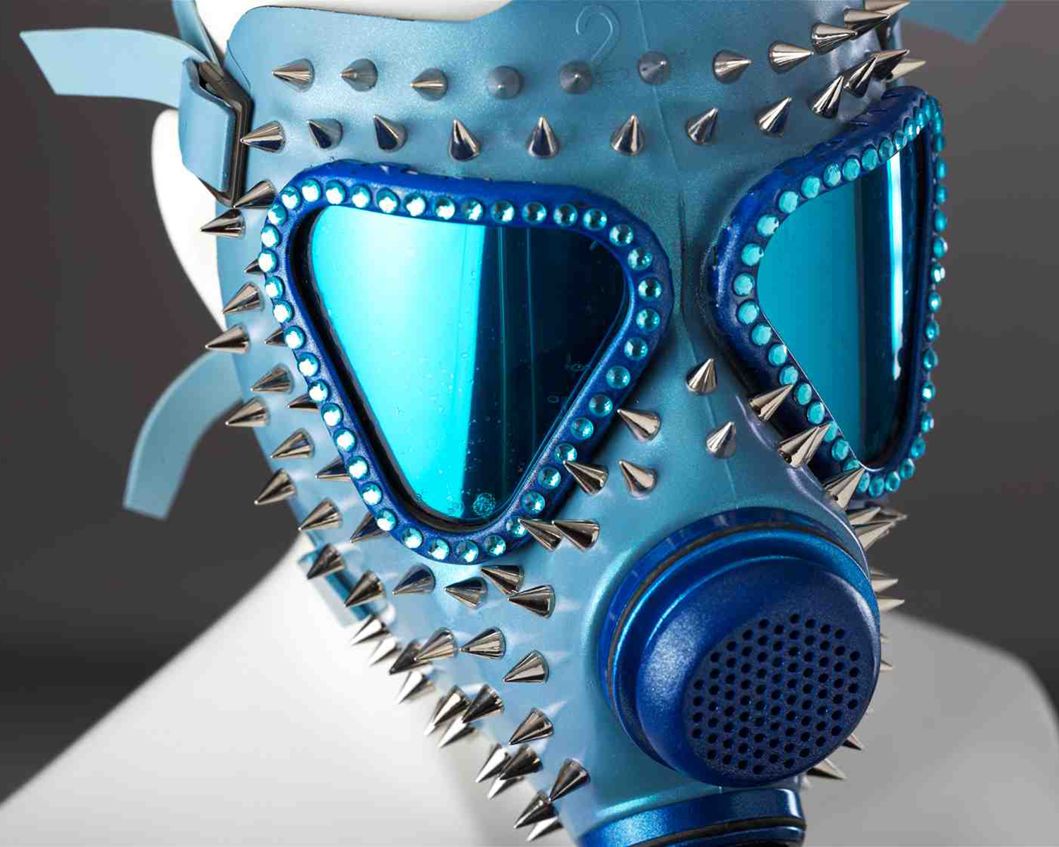 maske_blau_0