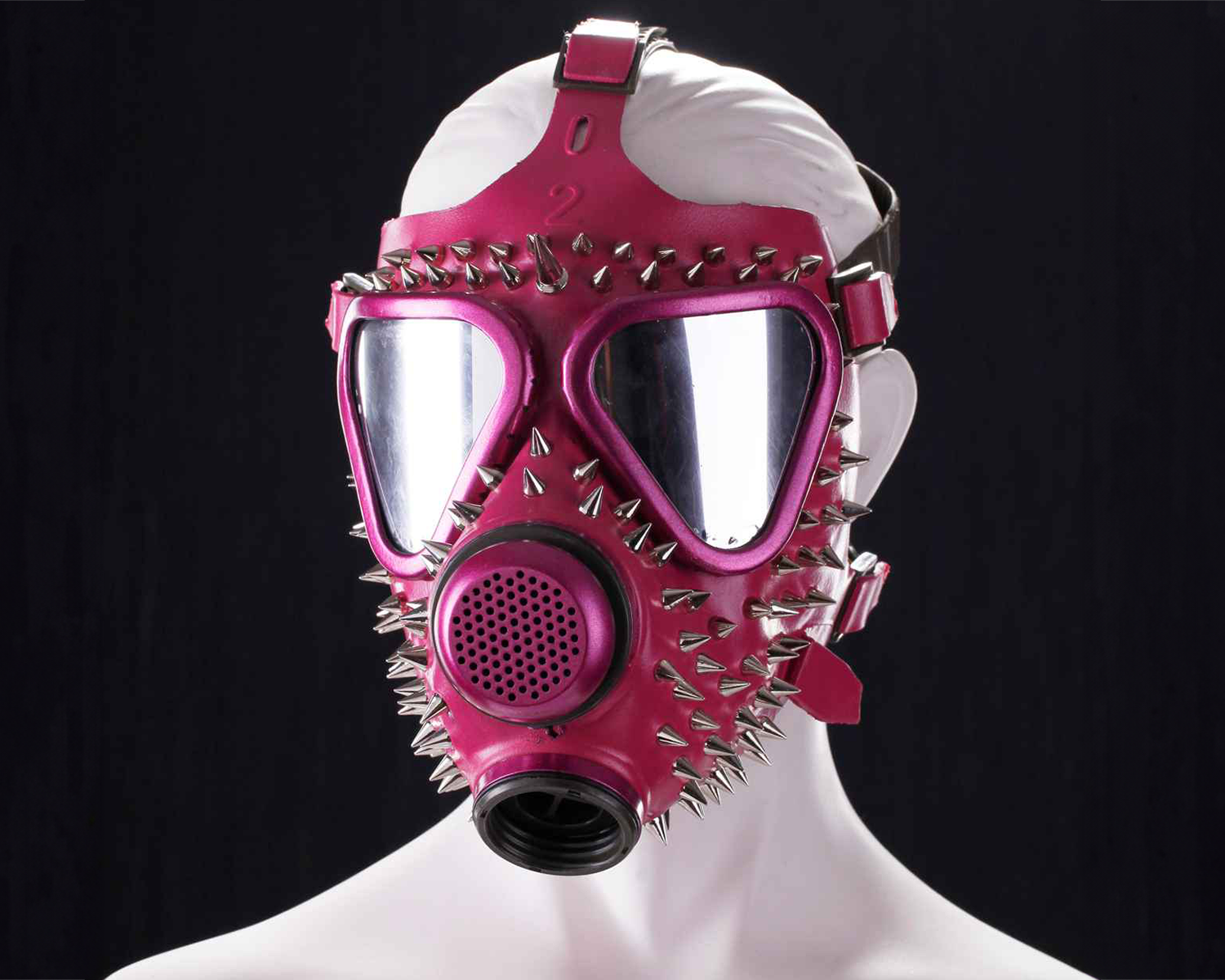 maske_pink_spikes_0