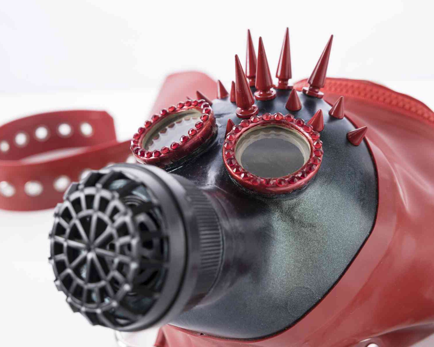 tasche_rot_spikes-2