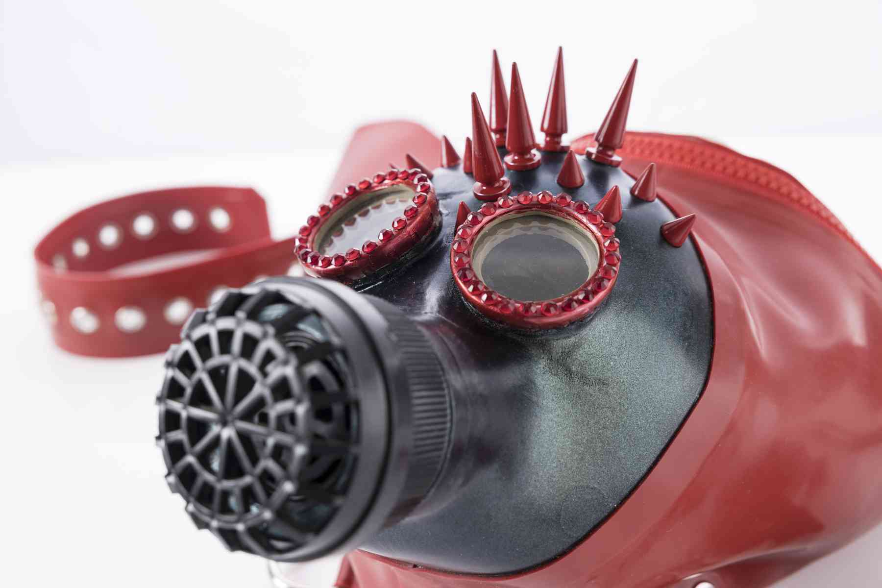 tasche_rot_spikes-2