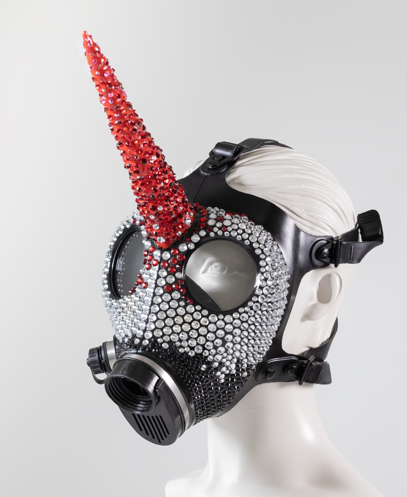 EINHORN – ROTES HORN